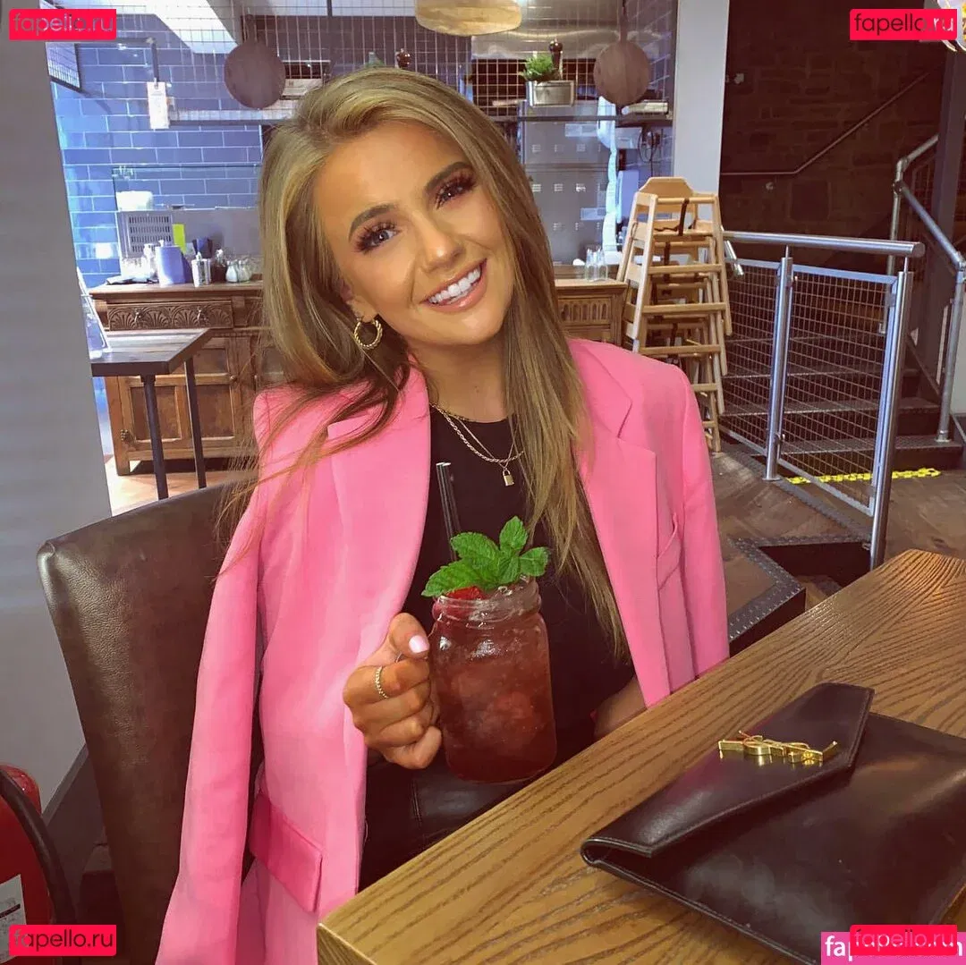 Emily Mather Onlyfans Photo Gallery 