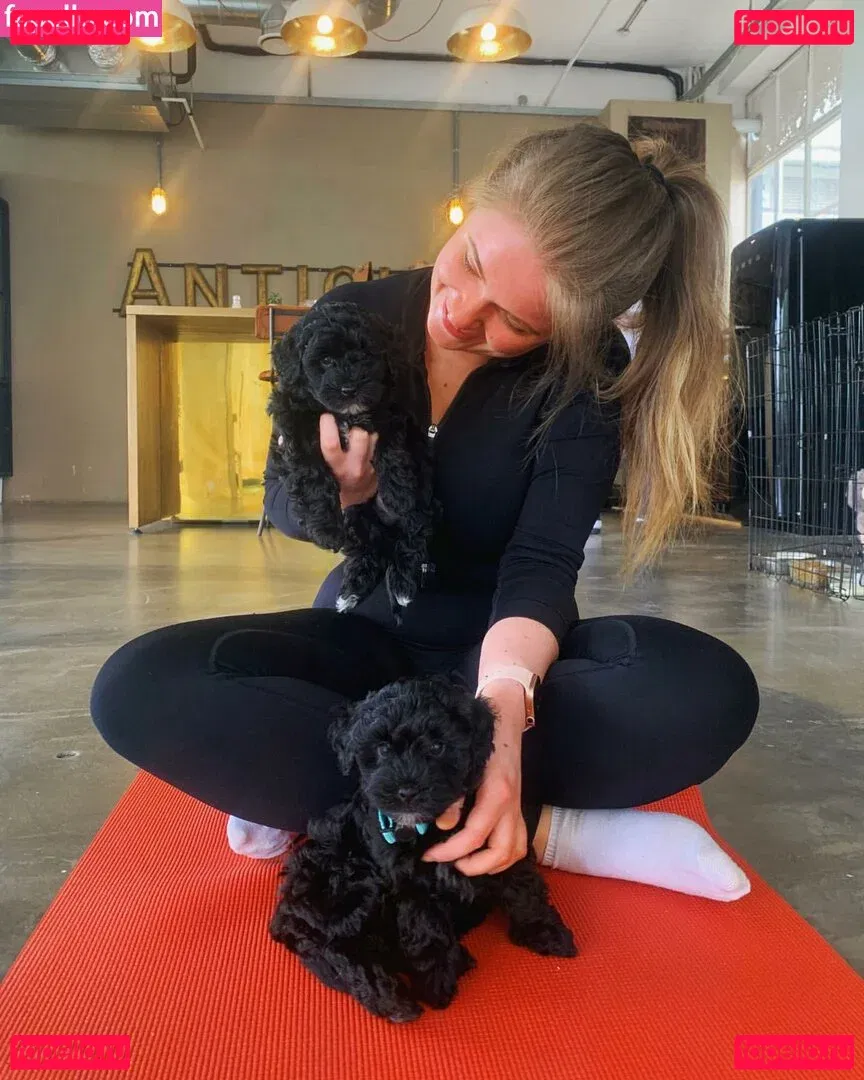 Emily Mather Onlyfans Photo Gallery 