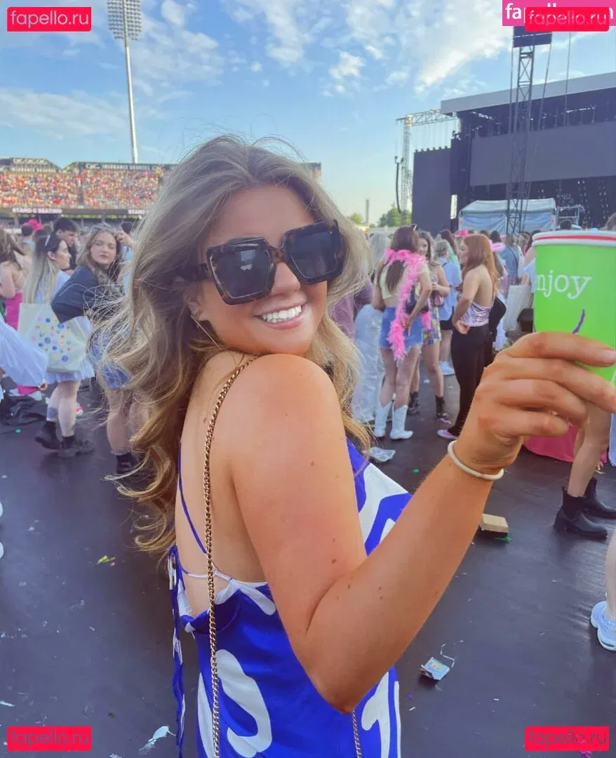 Emily Mather Onlyfans Photo Gallery 