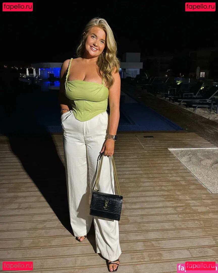 Emily Mather Onlyfans Photo Gallery 