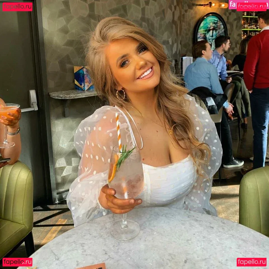 Emily Mather Onlyfans Photo Gallery 