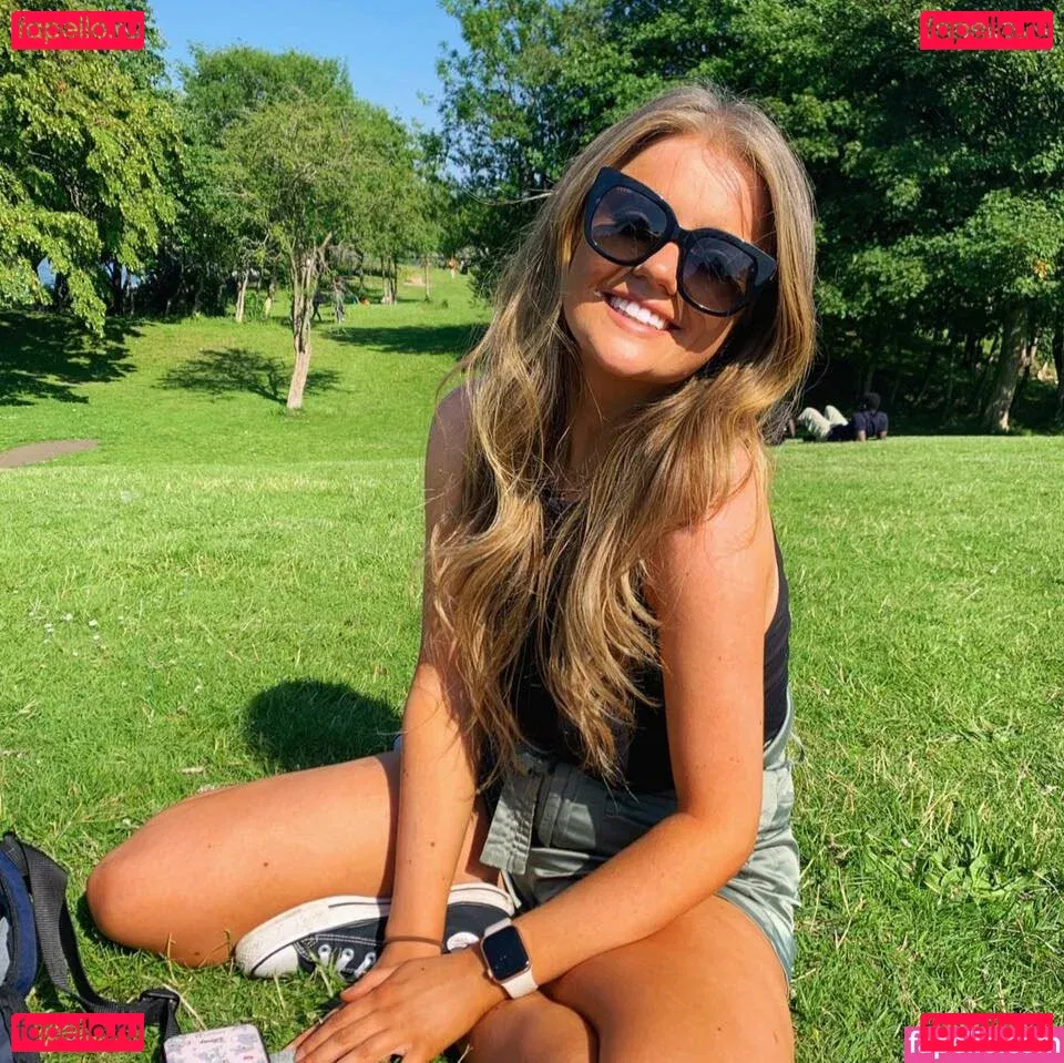 Emily Mather Onlyfans Photo Gallery 