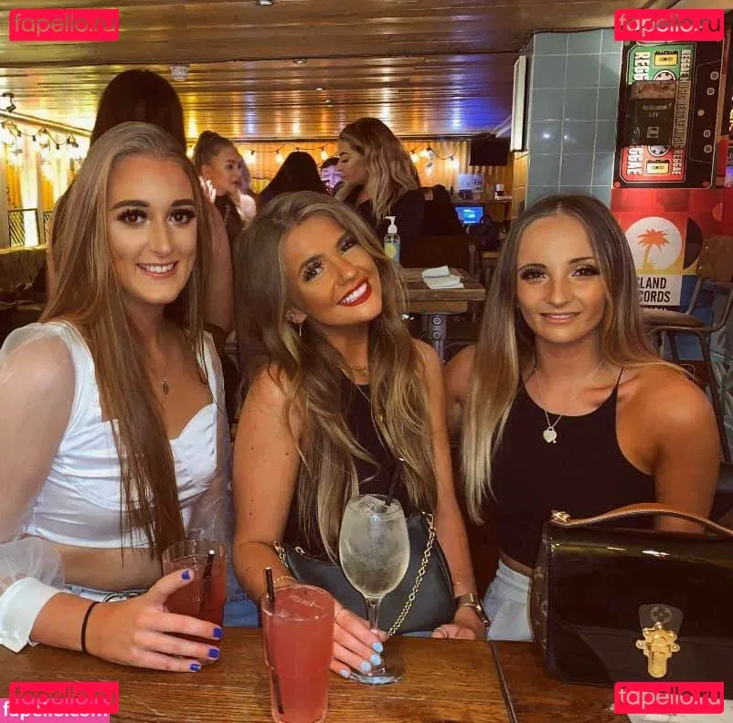 Emily Mather Onlyfans Photo Gallery 