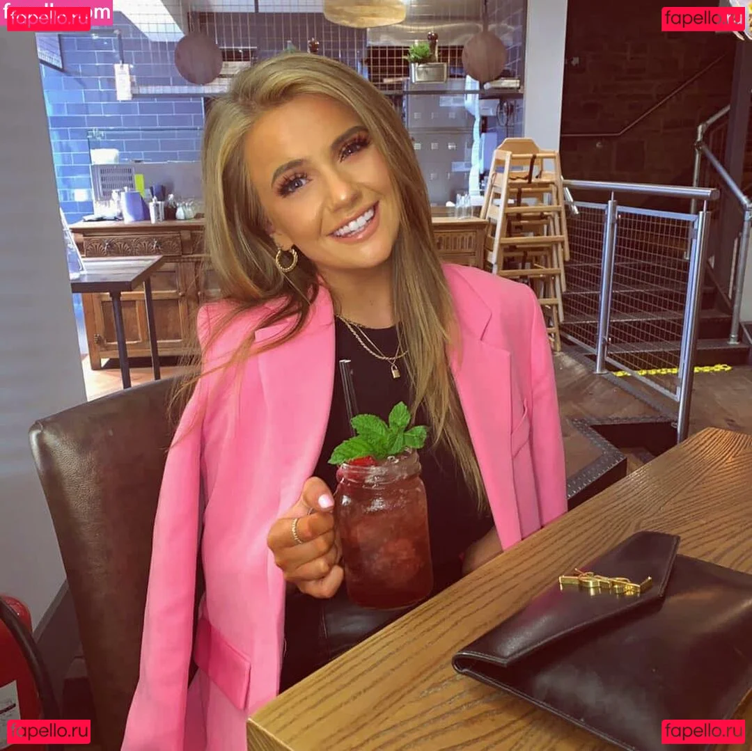 Emily Mather Onlyfans Photo Gallery 