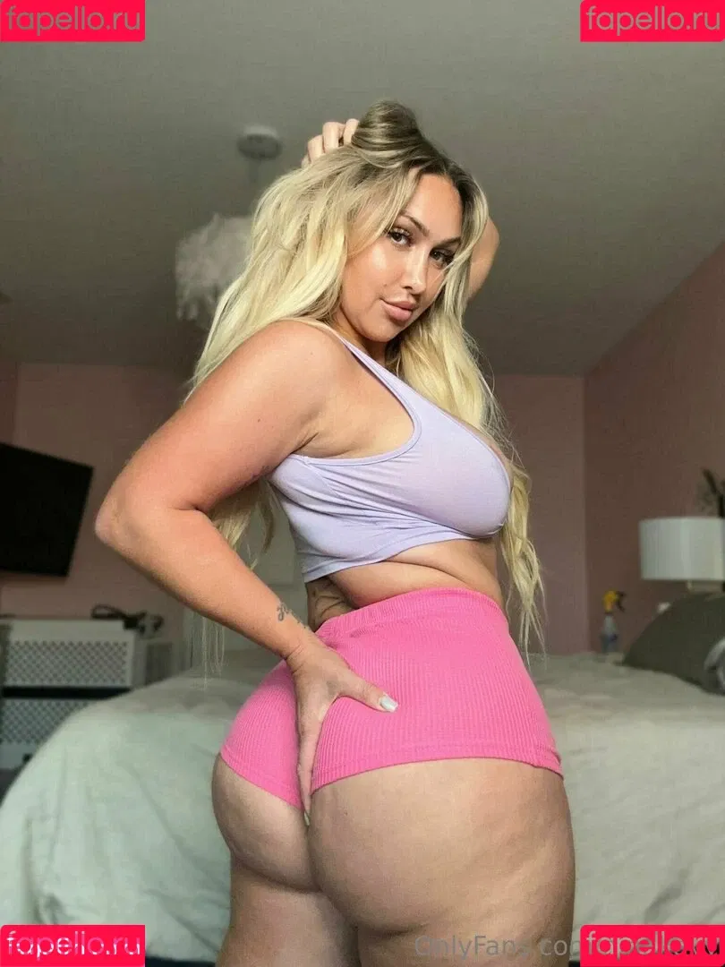 ninakayy Onlyfans Photo Gallery 