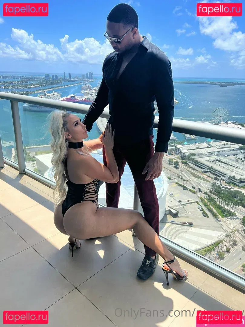 ninakayy Onlyfans Photo Gallery 