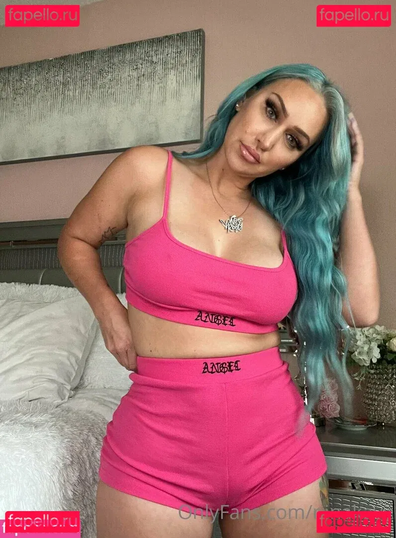 ninakayy Onlyfans Photo Gallery 