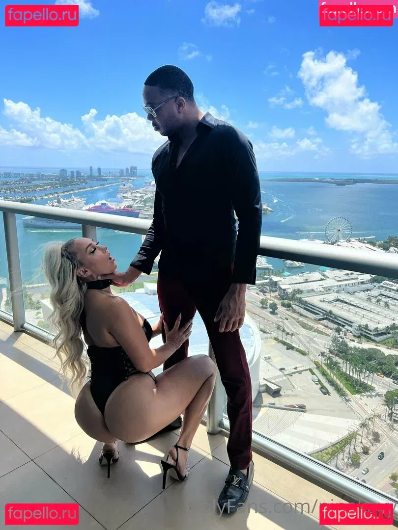 ninakayy Onlyfans Photo Gallery 