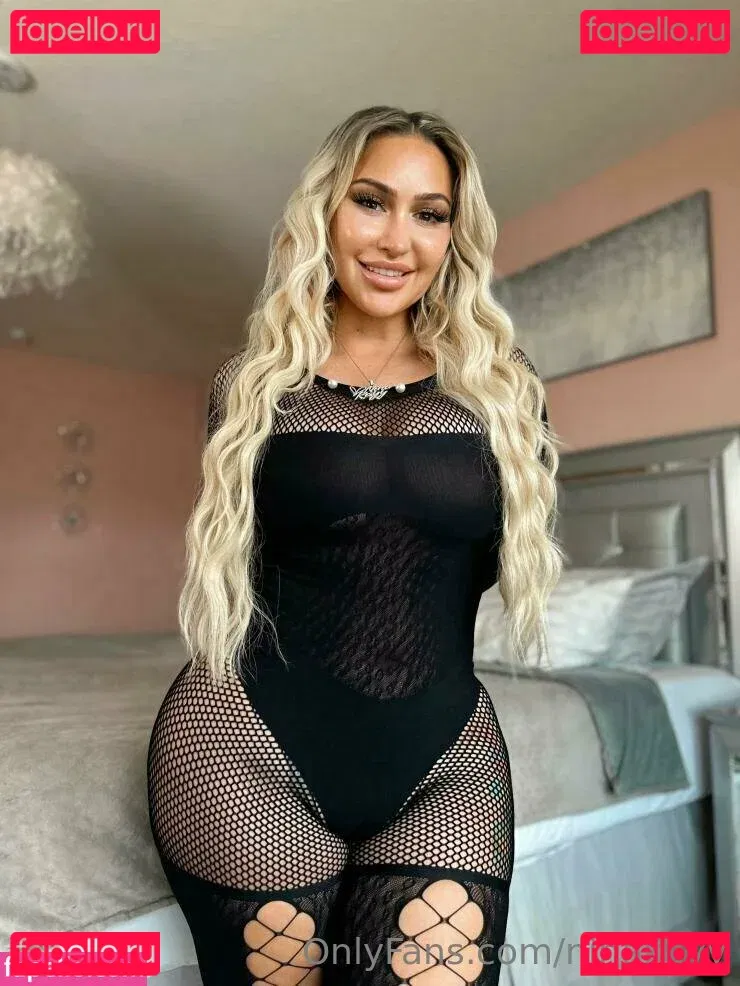 ninakayy Onlyfans Photo Gallery 