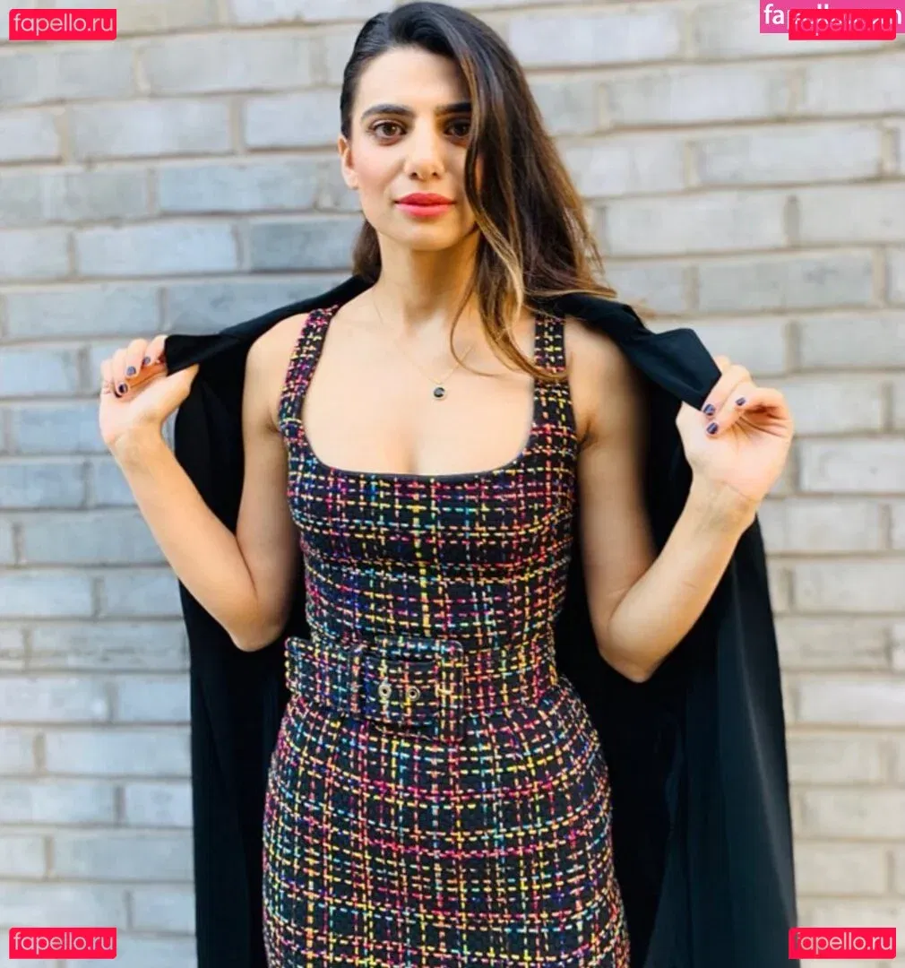 Claudia Doumit Onlyfans Photo Gallery 