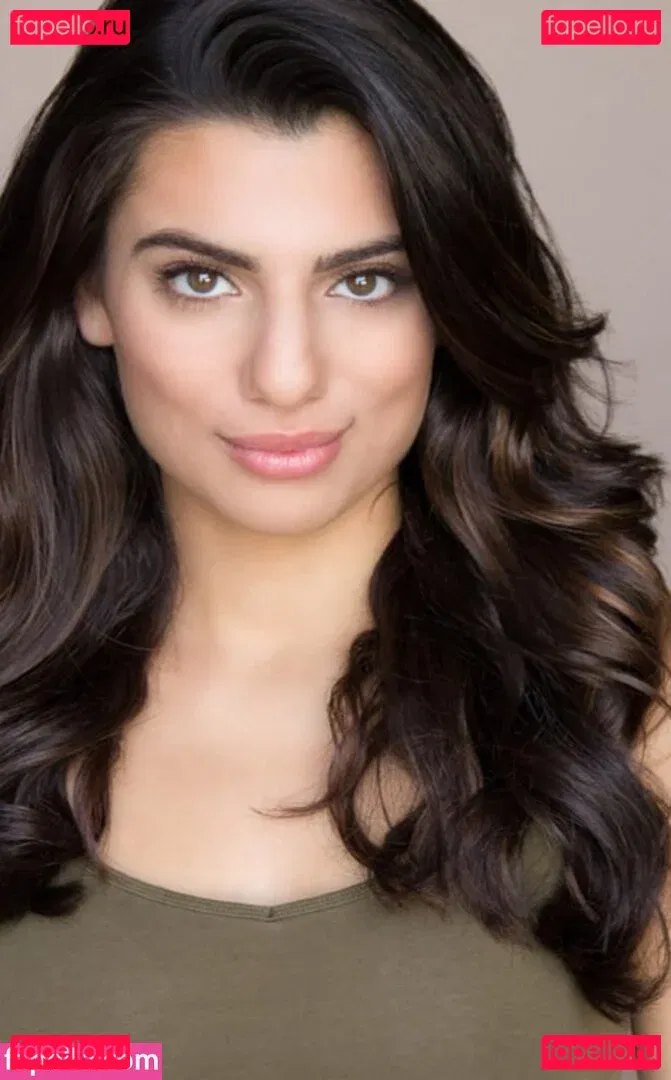 Claudia Doumit Onlyfans Photo Gallery 