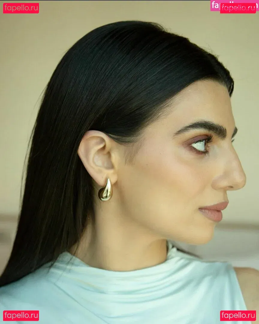 Claudia Doumit Onlyfans Photo Gallery 