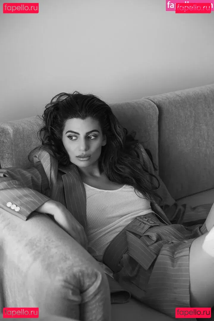 Claudia Doumit Onlyfans Photo Gallery 