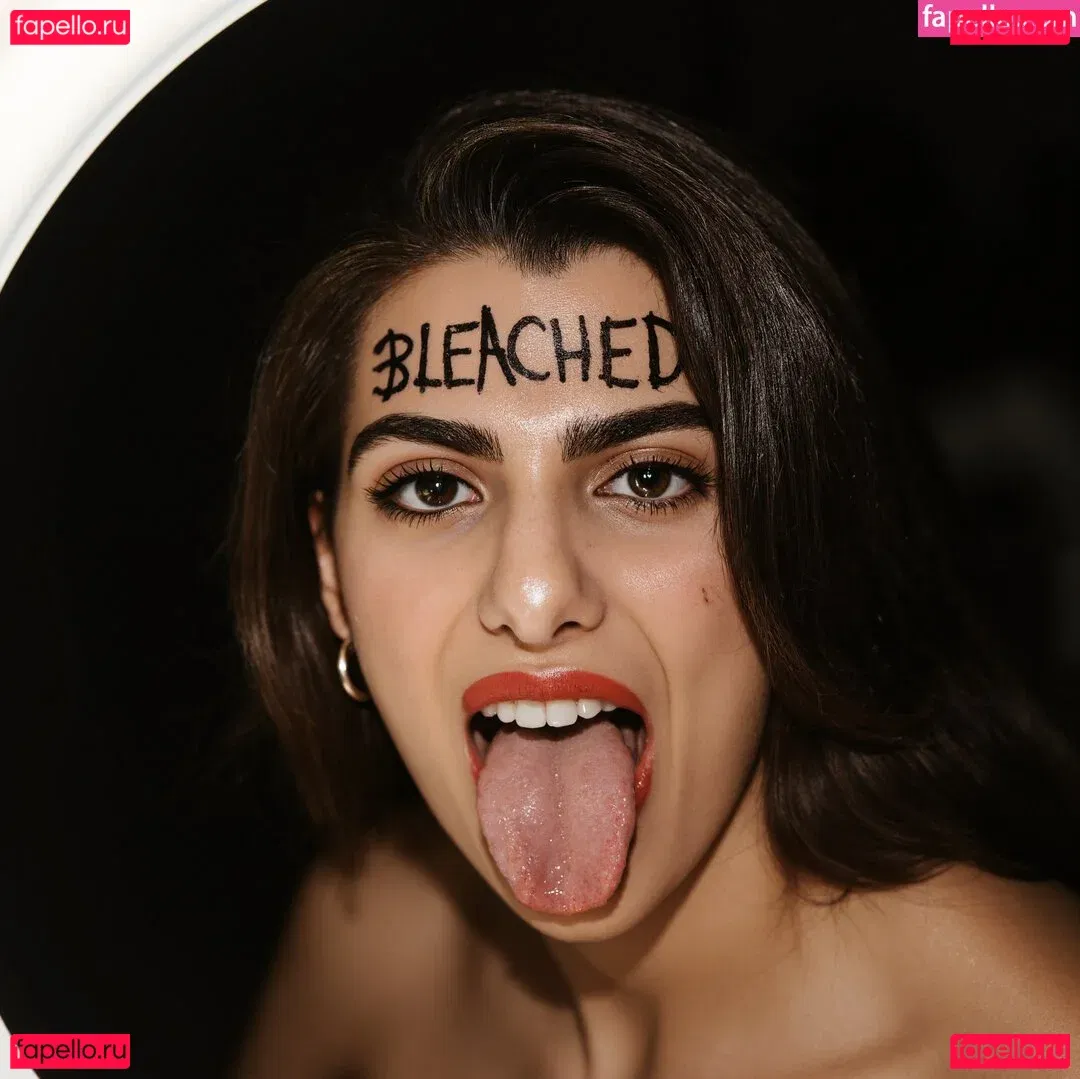 Claudia Doumit Onlyfans Photo Gallery 