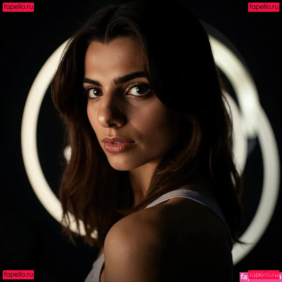 Claudia Doumit Onlyfans Photo Gallery 