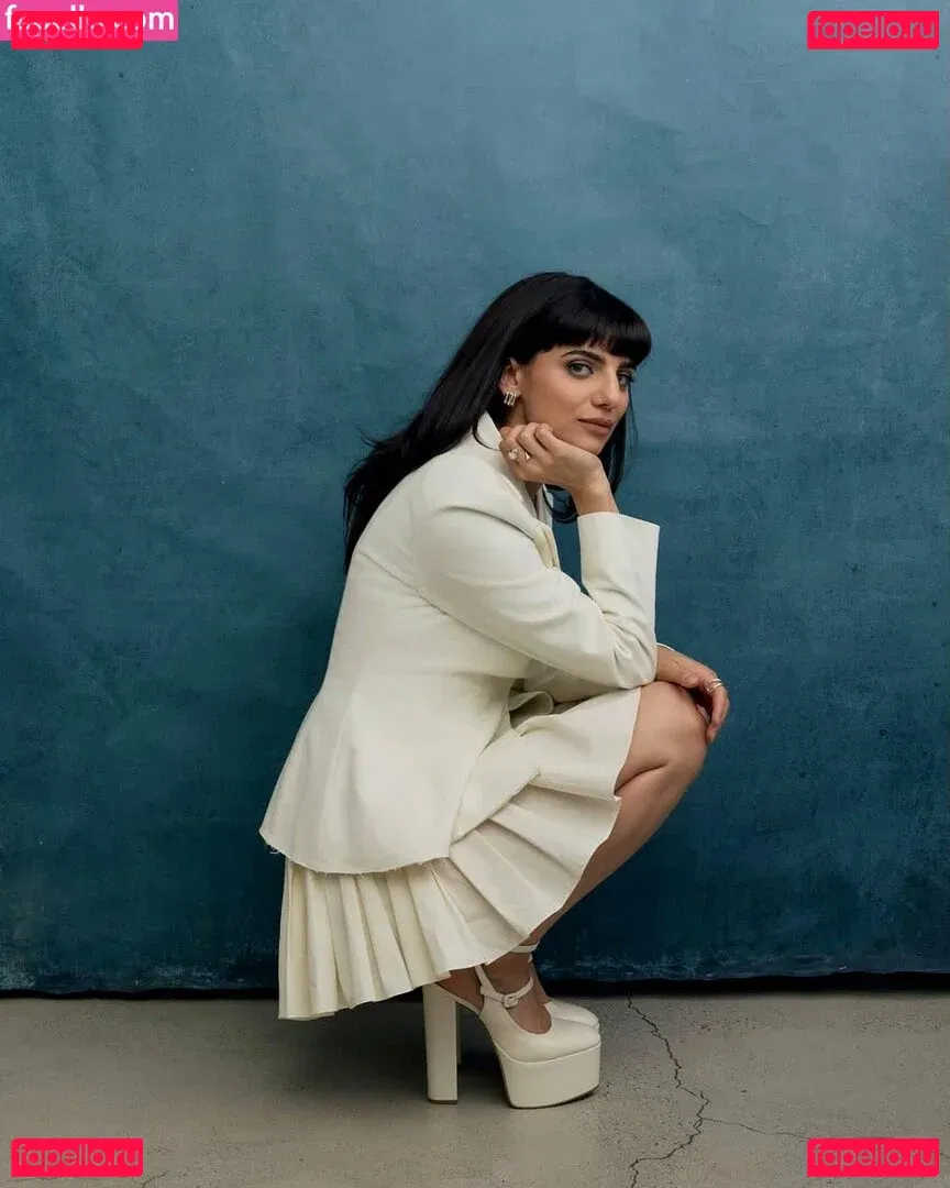 Claudia Doumit Onlyfans Photo Gallery 