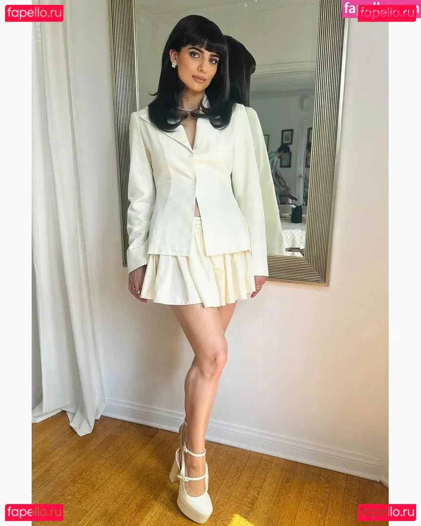 Claudia Doumit Onlyfans Photo Gallery 