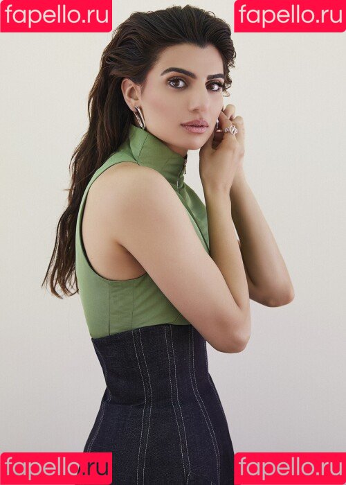 Claudia Doumit Onlyfans Photo Gallery 