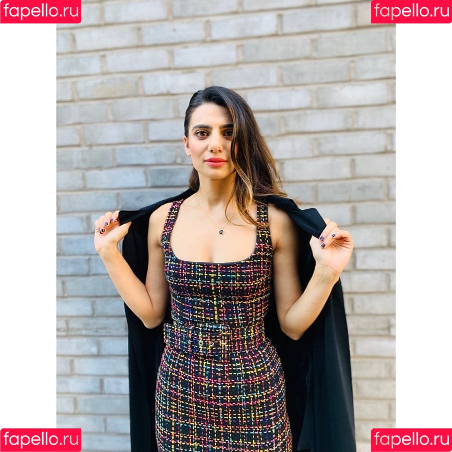 Claudia Doumit Onlyfans Photo Gallery 