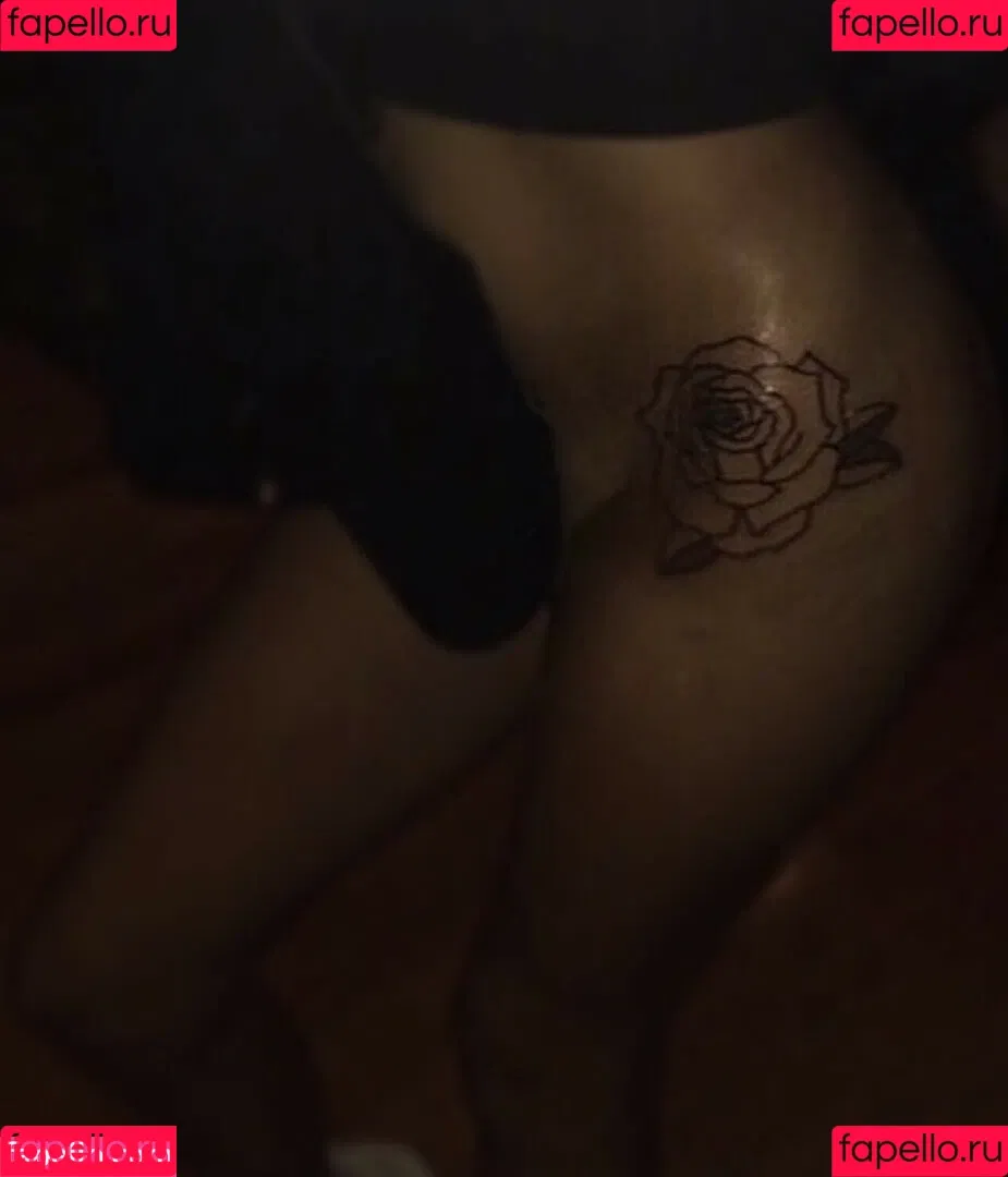 christiepuff420 Onlyfans Photo Gallery 
