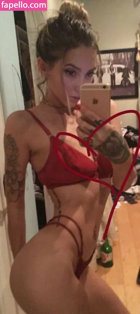 christiepuff420 Onlyfans Photo Gallery 