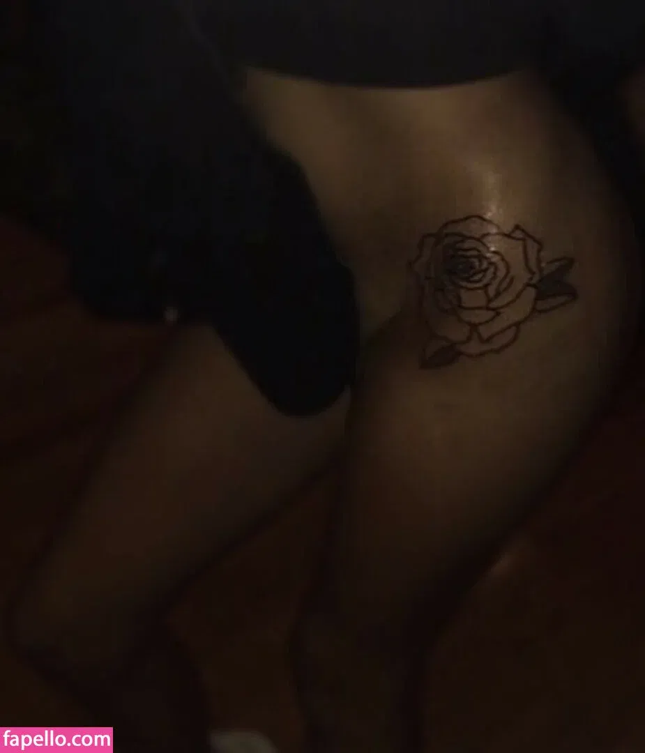 christiepuff420 Onlyfans Photo Gallery 