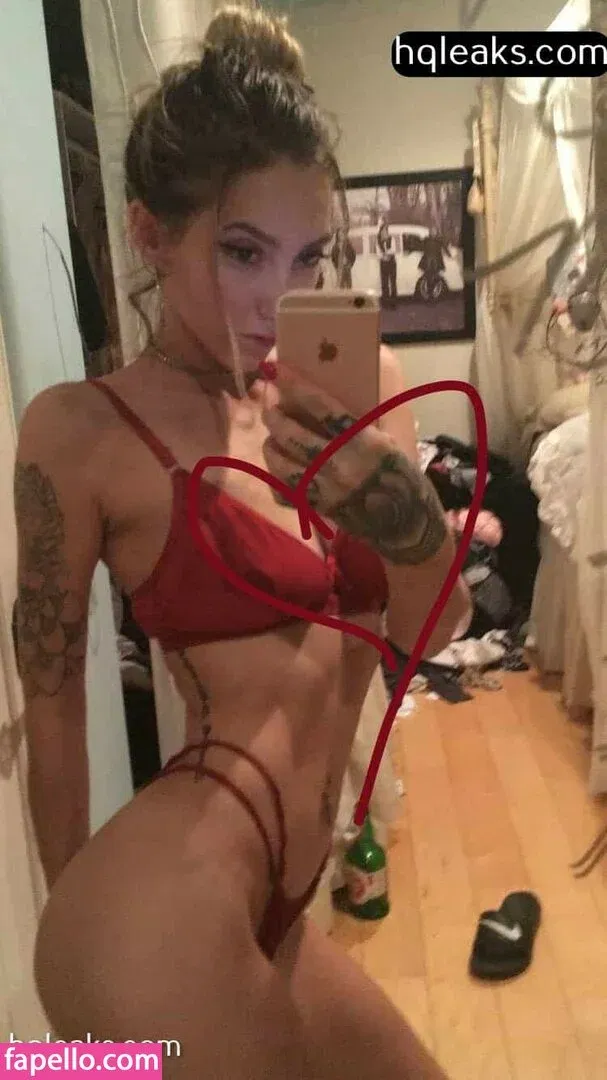 christiepuff420 Onlyfans Photo Gallery 