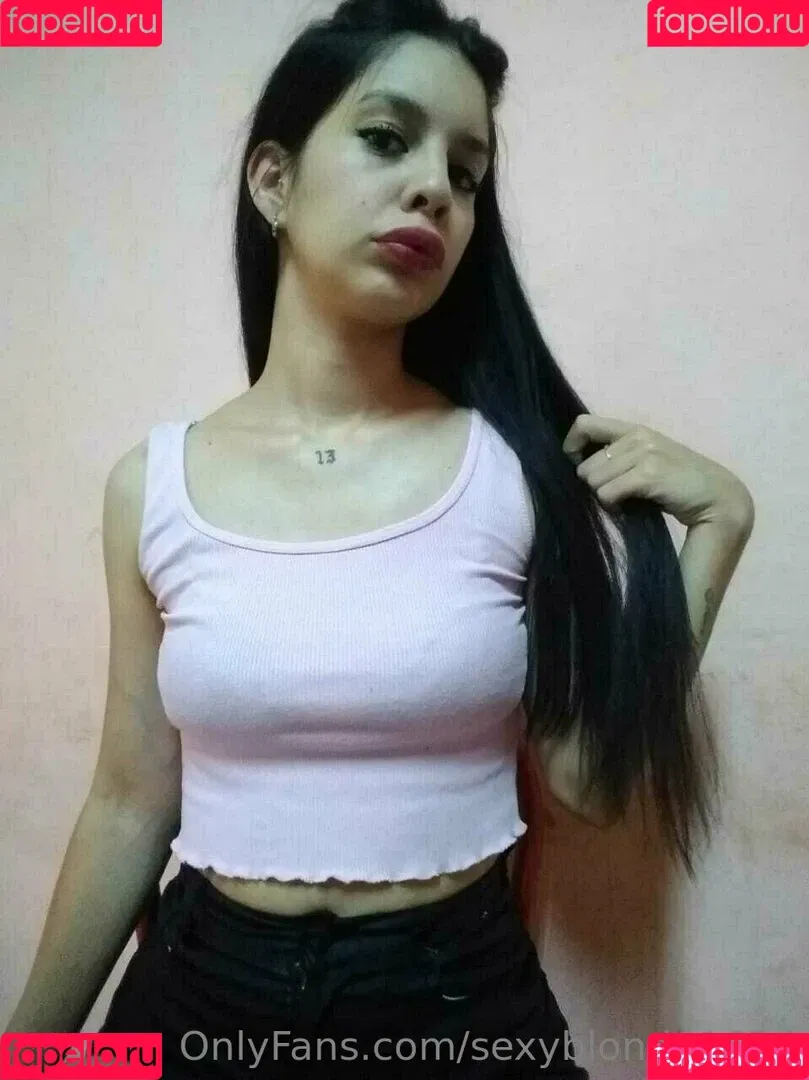 sexyblonde1626 Onlyfans Photo Gallery 