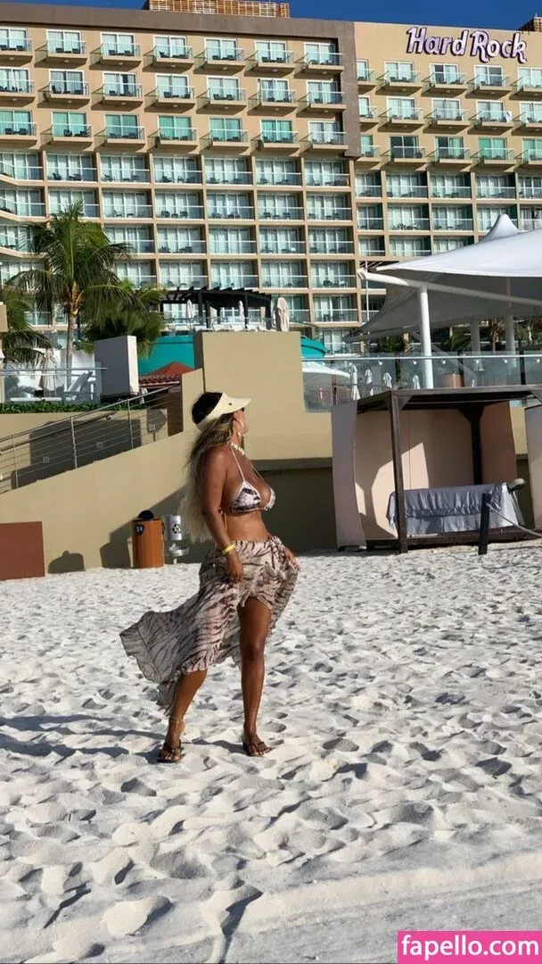 Nana Magalhães Onlyfans Photo Gallery 