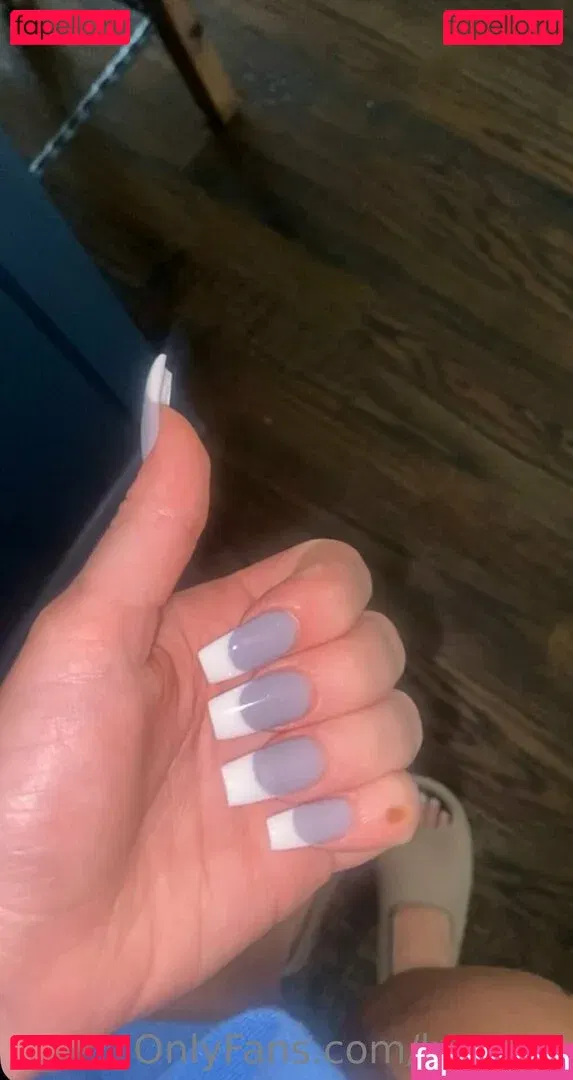 luvvred Onlyfans Photo Gallery 