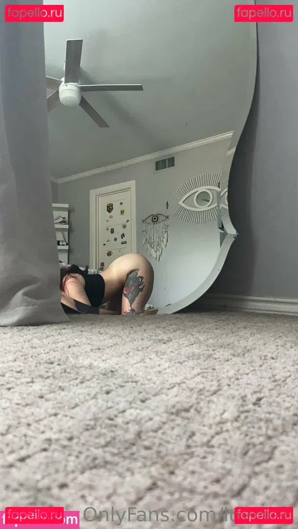 luvvred Onlyfans Photo Gallery 