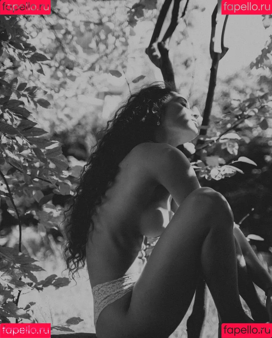 Adina Selin Onlyfans Photo Gallery 