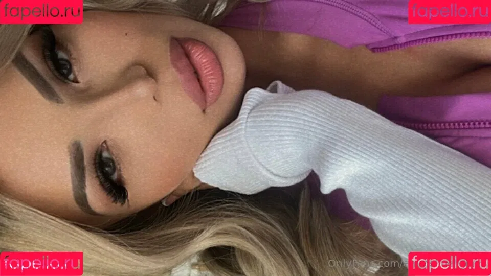 Emmeline Chavez Onlyfans Photo Gallery 