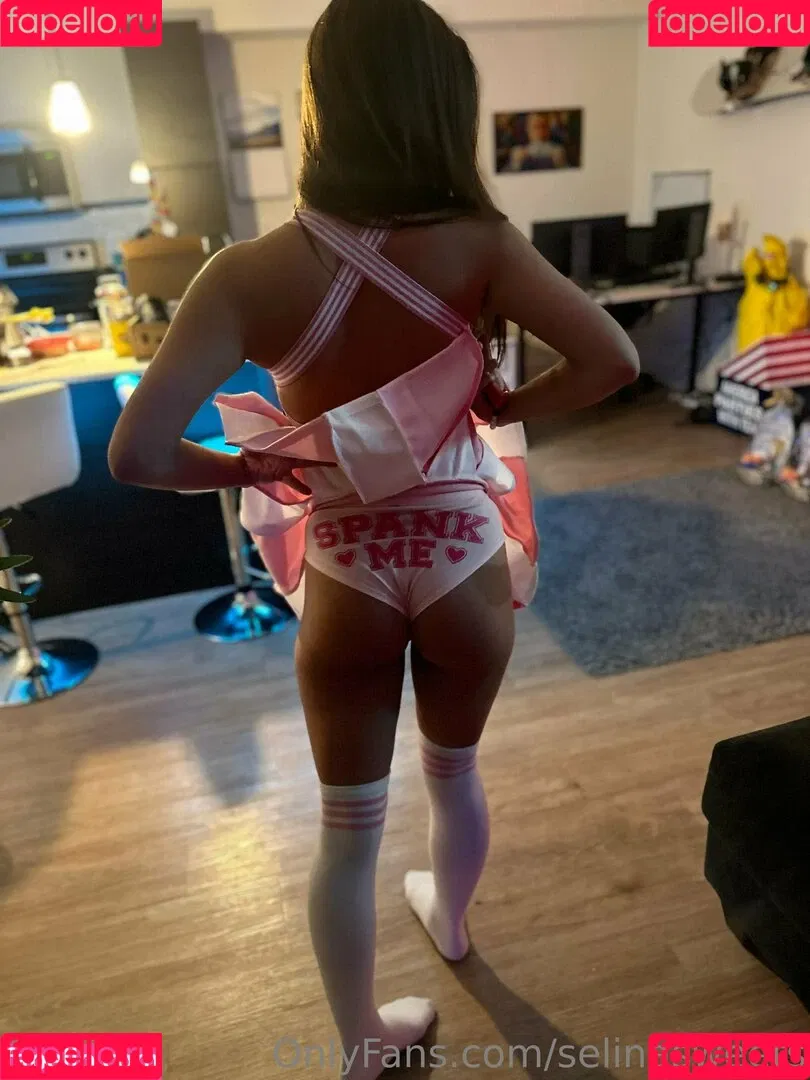 selinasweets Onlyfans Photo Gallery 