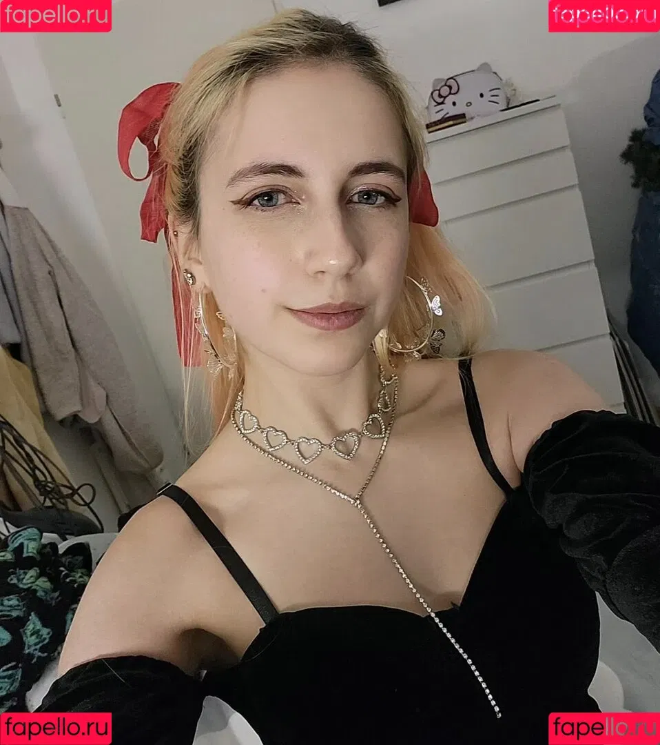 Kira Chanside Onlyfans Photo Gallery 