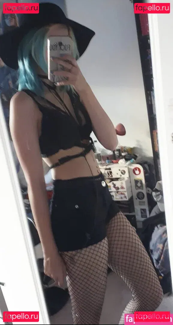 Kira Chanside Onlyfans Photo Gallery 