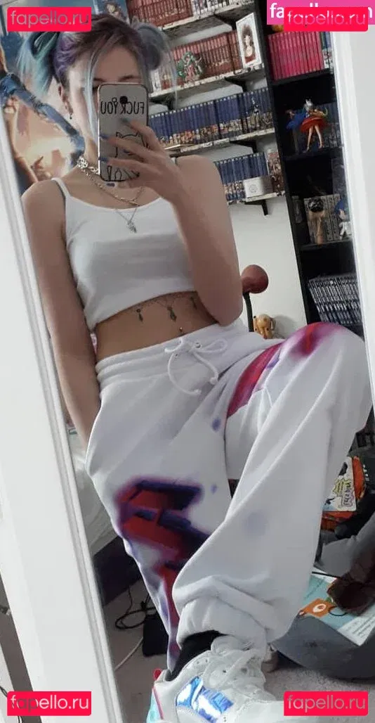 Kira Chanside Onlyfans Photo Gallery 