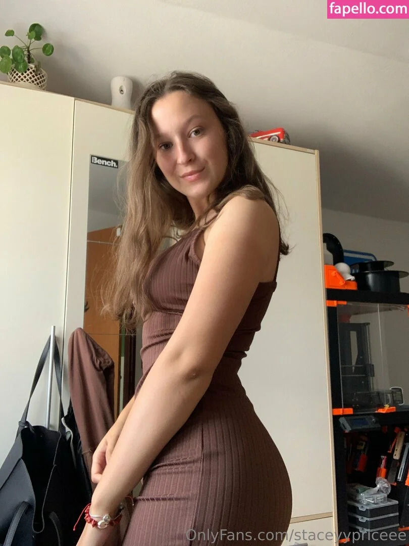 staceyypriceee Onlyfans Photo Gallery 