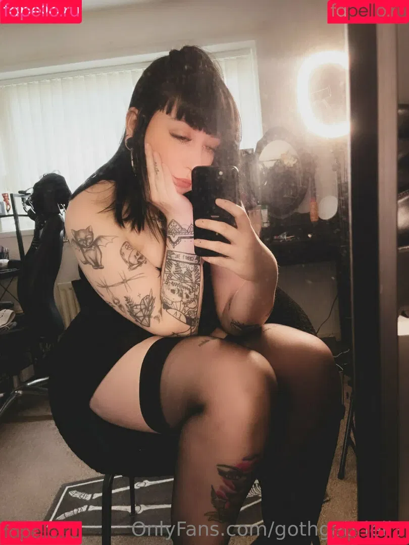 gothgabriella Onlyfans Photo Gallery 