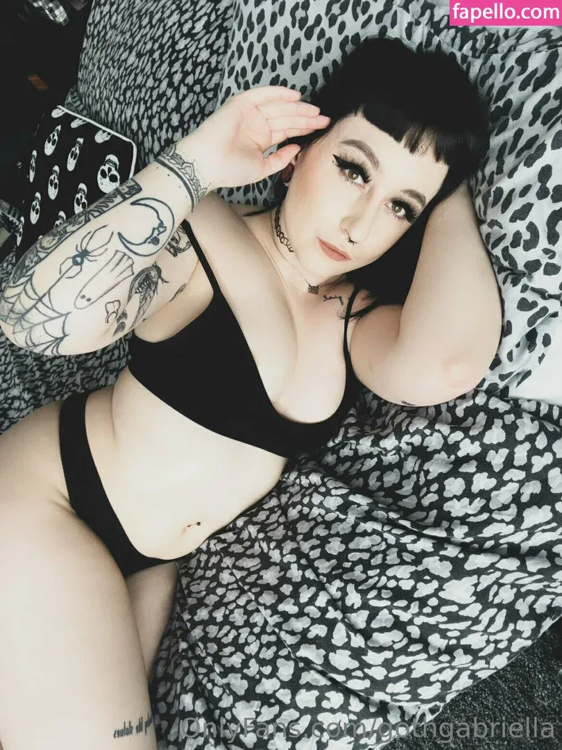 gothgabriella Onlyfans Photo Gallery 