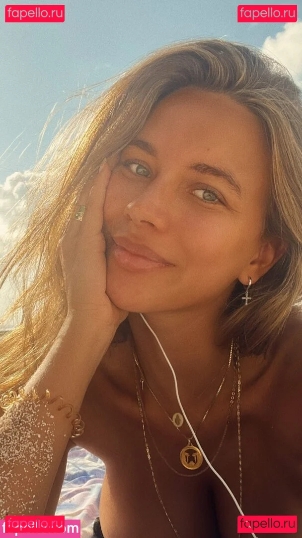 Pia Volckmann Onlyfans Photo Gallery 