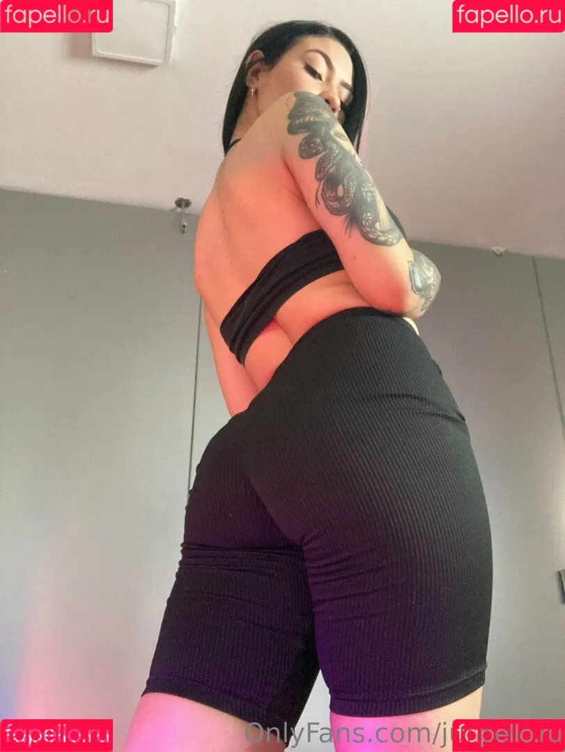 junneliufree Onlyfans Photo Gallery 