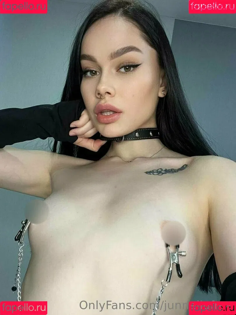 junneliufree Onlyfans Photo Gallery 