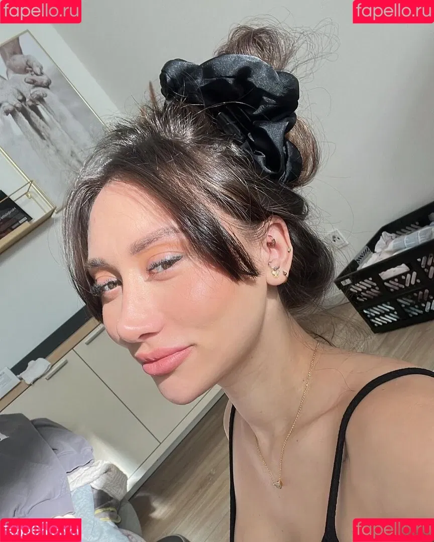 Samira Yasmin Leila Onlyfans Photo Gallery 