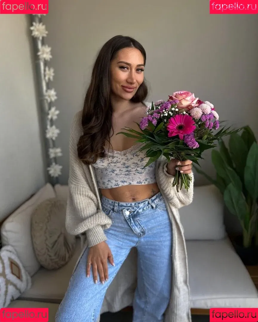 Samira Yasmin Leila Onlyfans Photo Gallery 
