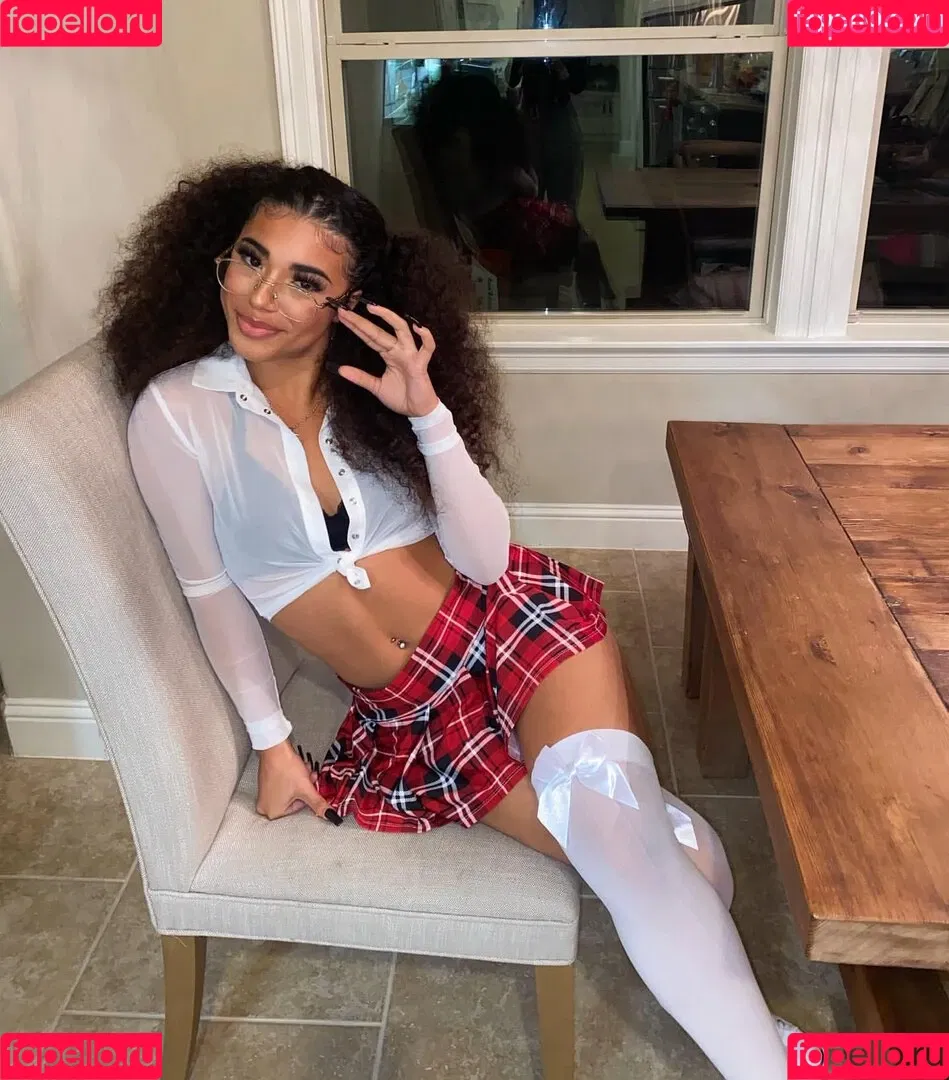 Journi Carr Onlyfans Photo Gallery 