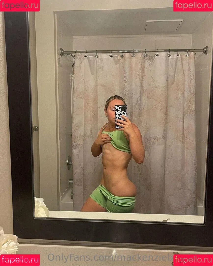 MacKenzie Brooke Onlyfans Photo Gallery 