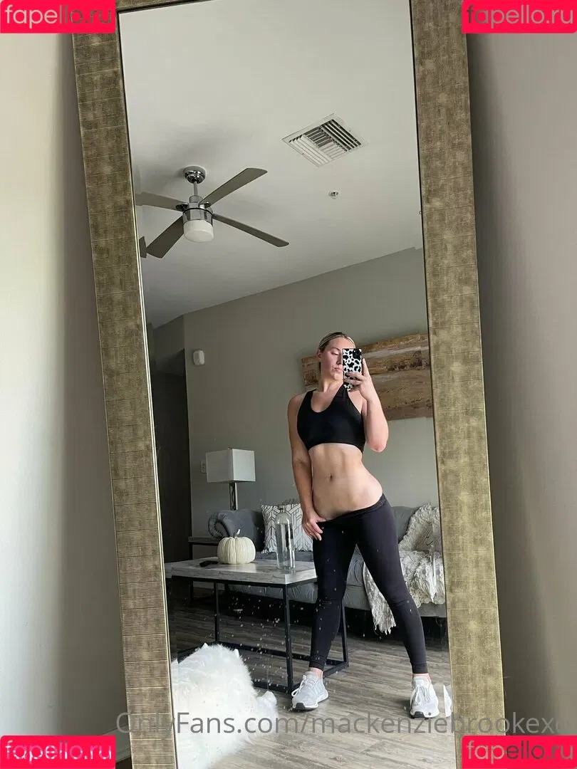 MacKenzie Brooke Onlyfans Photo Gallery 