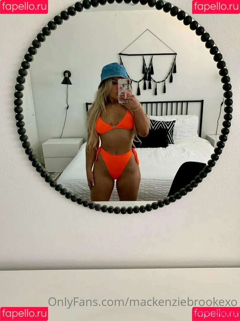 MacKenzie Brooke Onlyfans Photo Gallery 