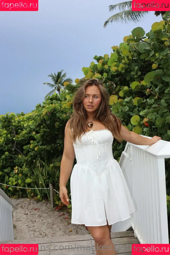 MacKenzie Brooke Onlyfans Photo Gallery 